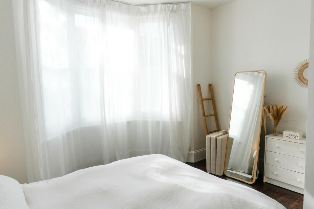 Master Bedroom 4