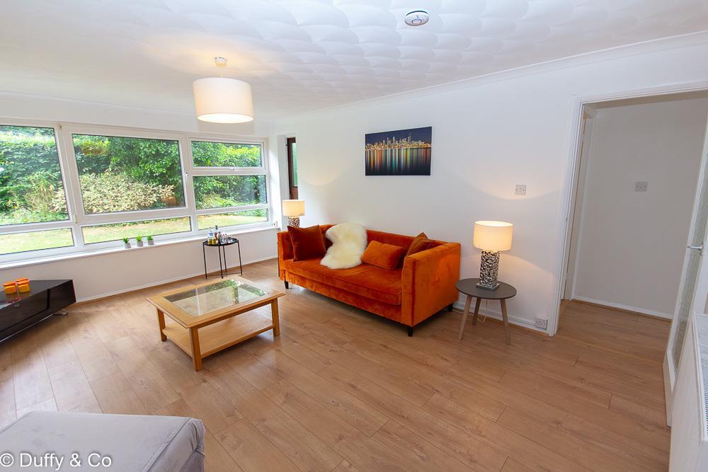 8 Tennyson Ct (13 of 15).jpg