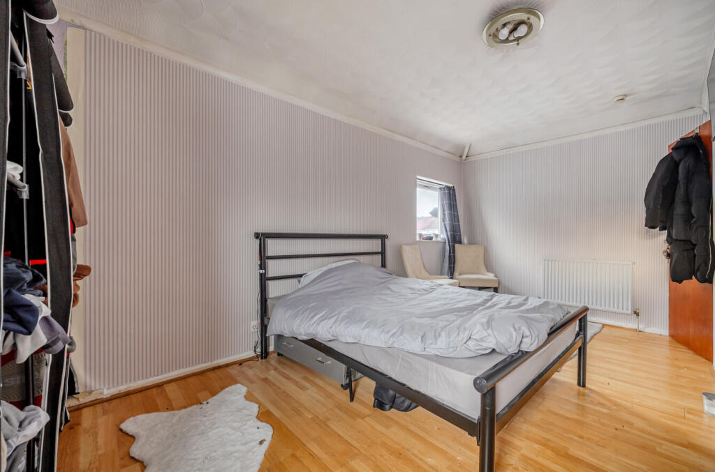 1386433-9-6949339...