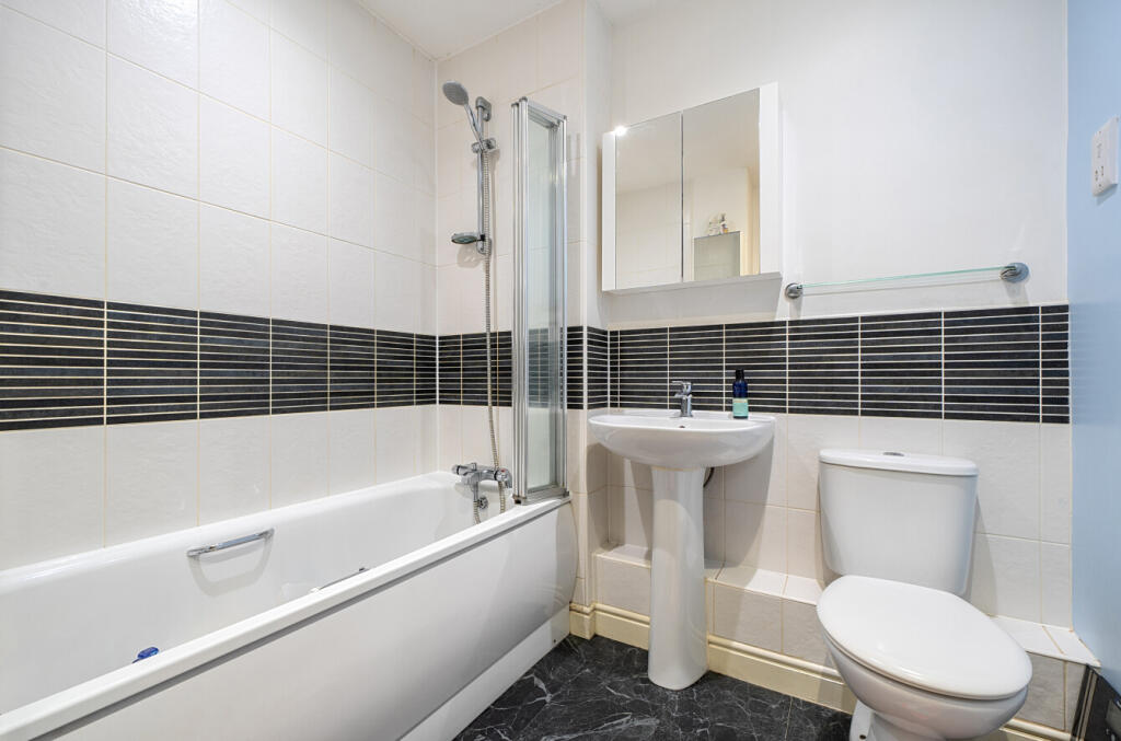 1388511-6-69429c5...