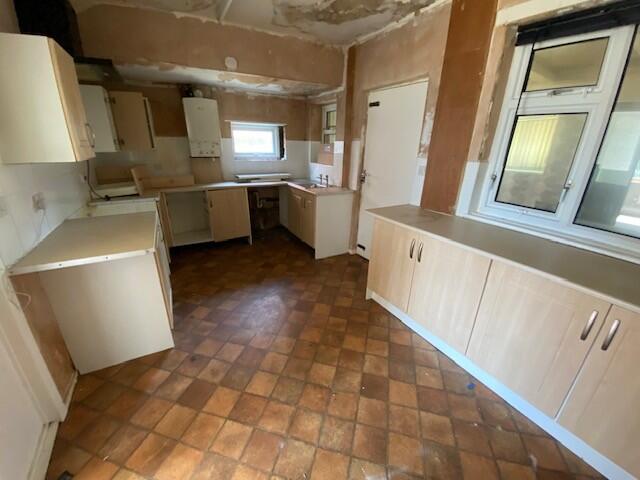 Kitchen T202508051635.jpg