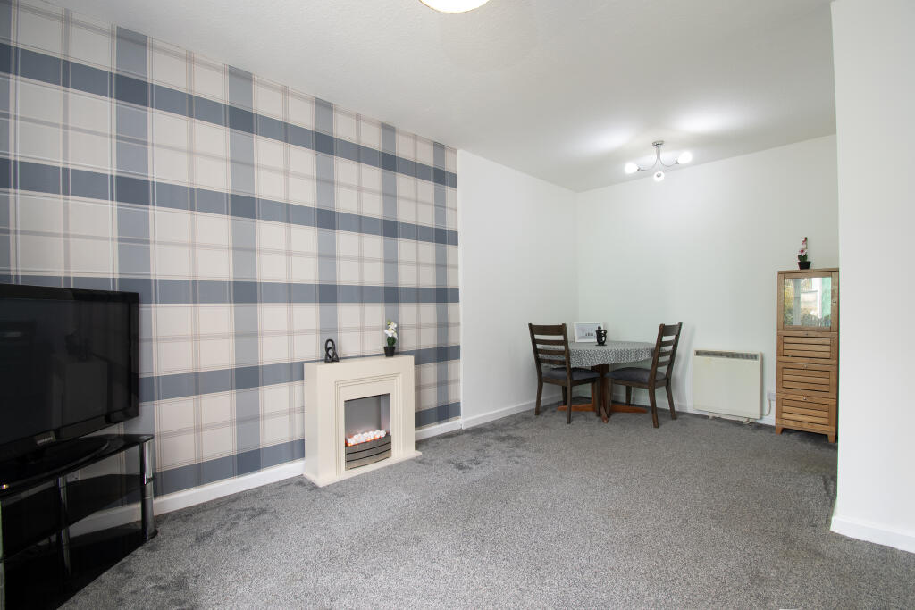 Lounge Dining Room