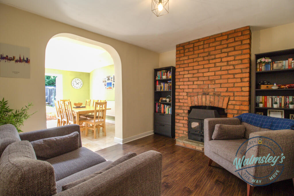Lounge with extension beyond