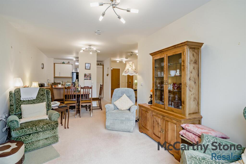 8670767-interior08-800.jpg