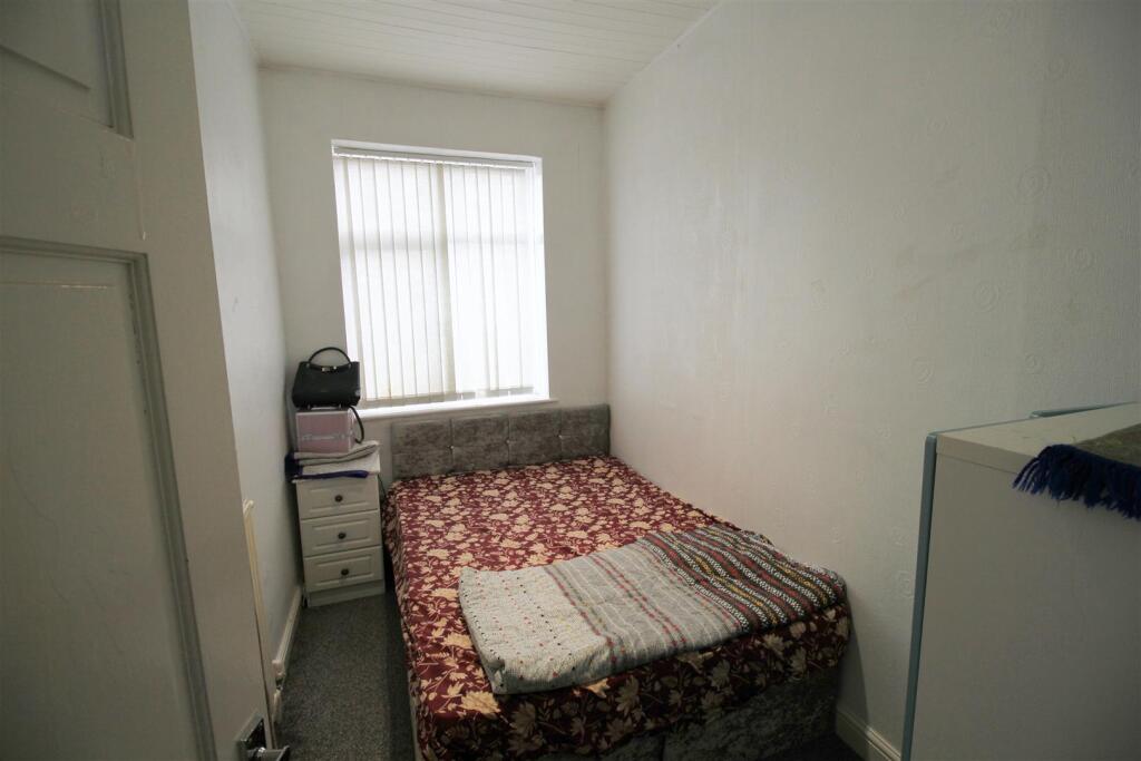 Bedroom2.jpg