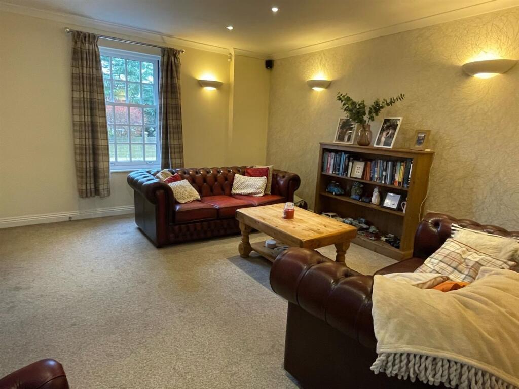 Lounge,.jpg