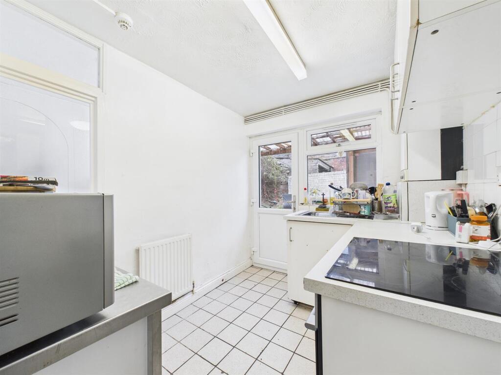 15 - Block of Flats for Auction, Easton, Bristol.j