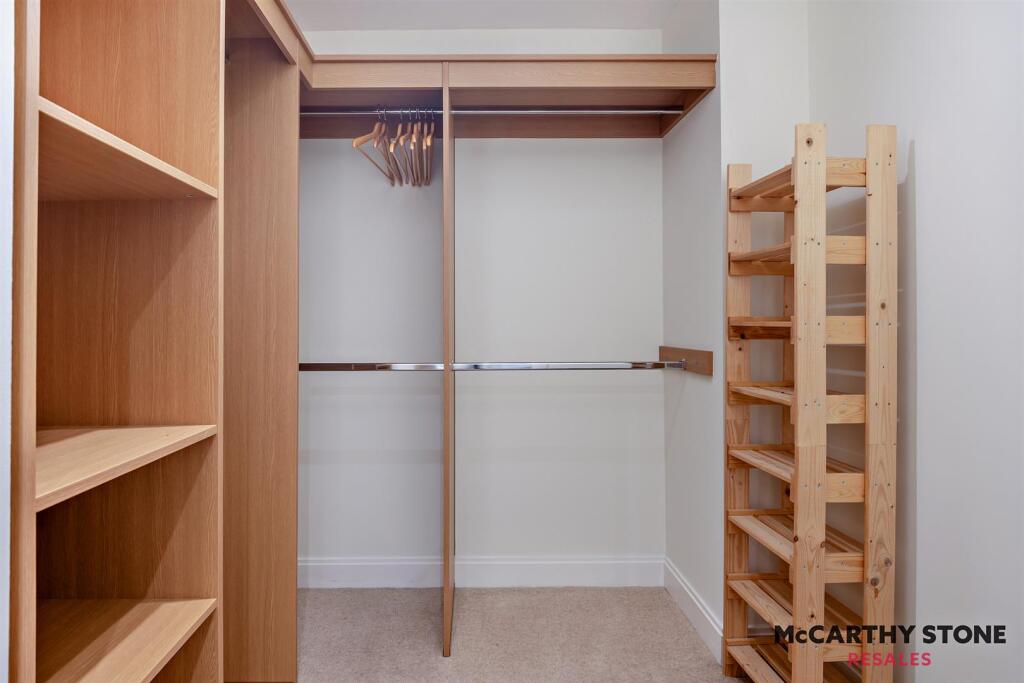 8587963-interior08-800.jpg