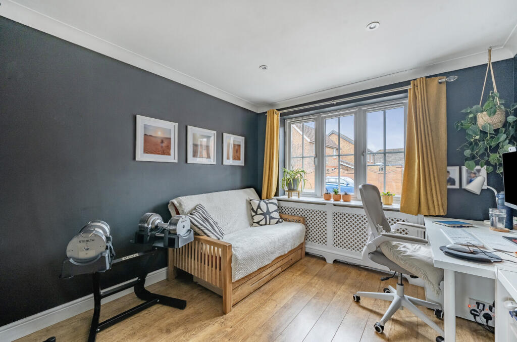 1373597-15-68ff74...