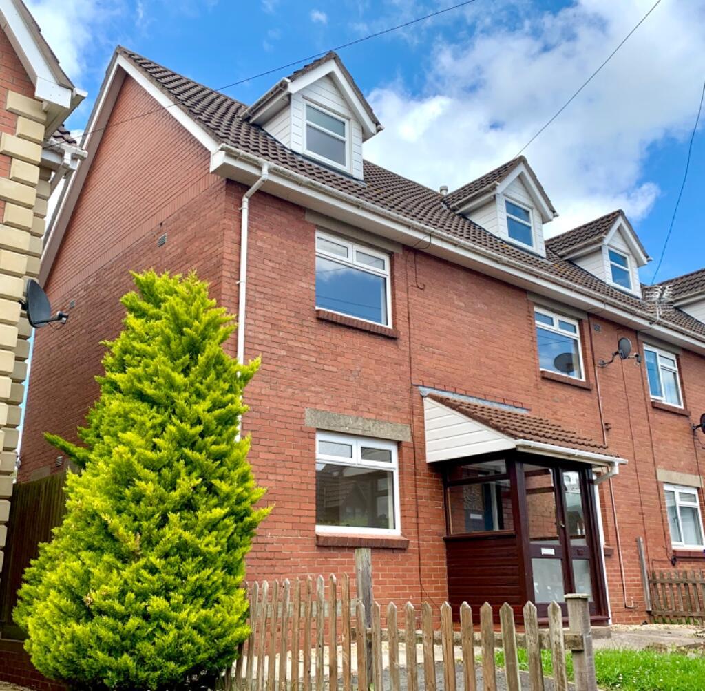 3 Bedroom Semi-Detached House For Rent