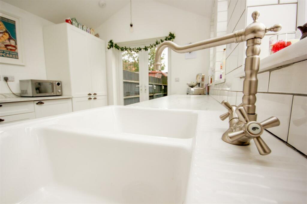 Twin Ceramic Sink.jpg