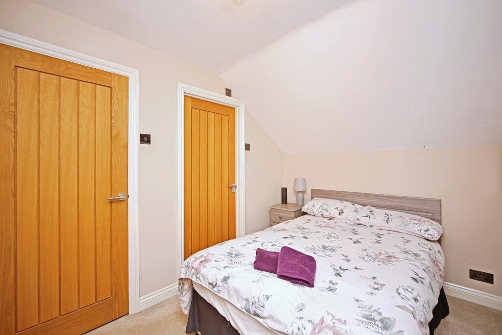 Atch Lench Road, Church Lench, Evesham