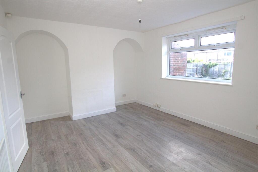 74 Hershall Living Room.jpg