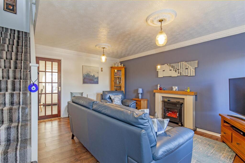 Reception Room-1.jpg