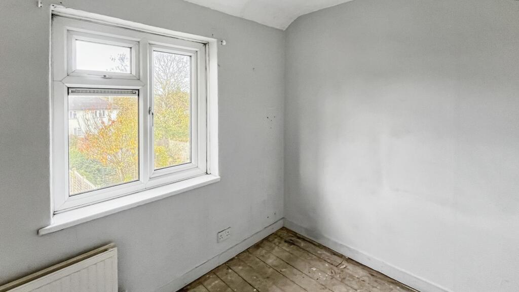 16 Heath Road, Crayford, Dartford, DA1 3NP