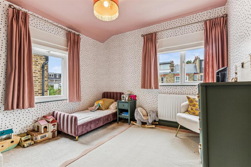 Kingswood Road, W4 - FOR SALE