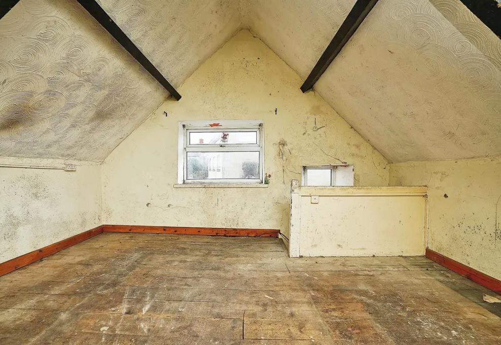 6 - Block of Flats for Auction, Paulton, Bristol.j