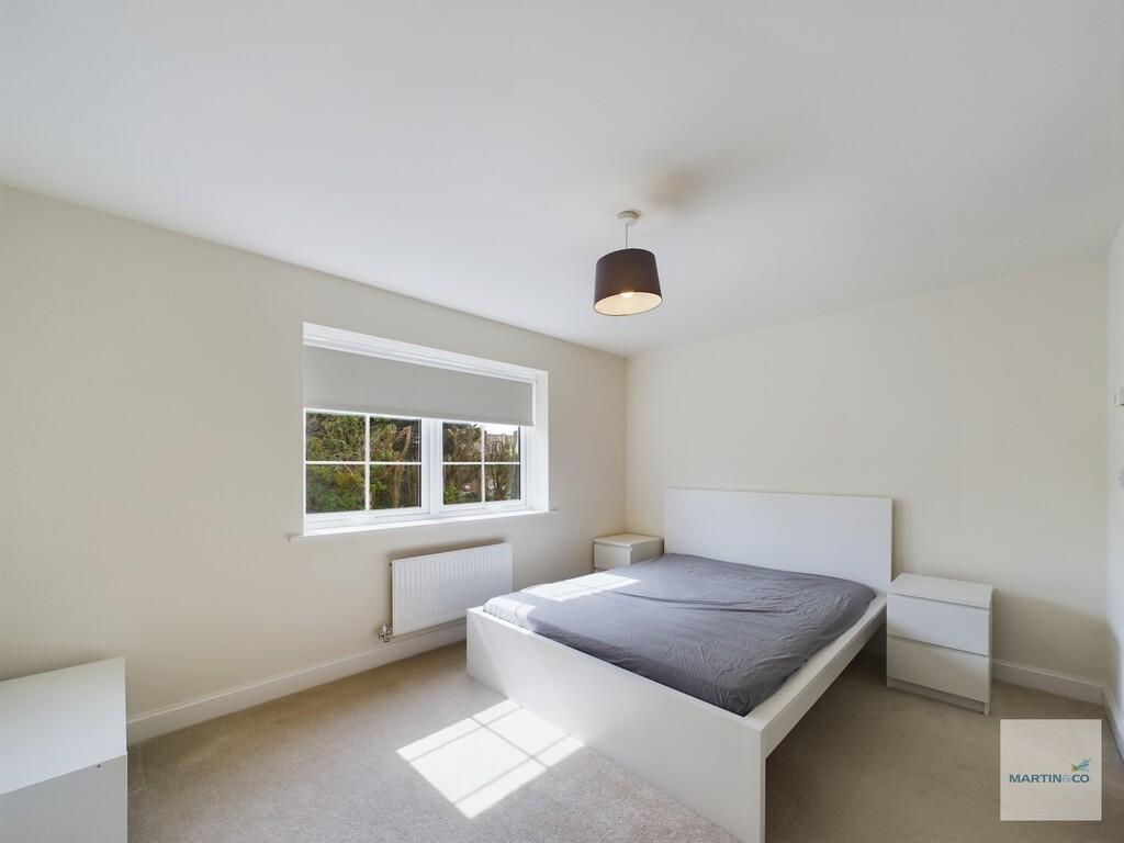 CAM03394G0-PR0095...