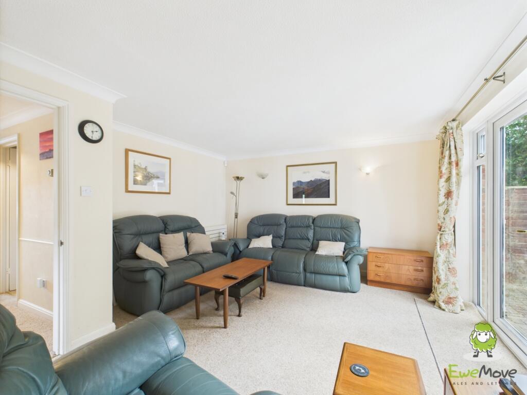 CAM03778G0-PR0261-STILL015