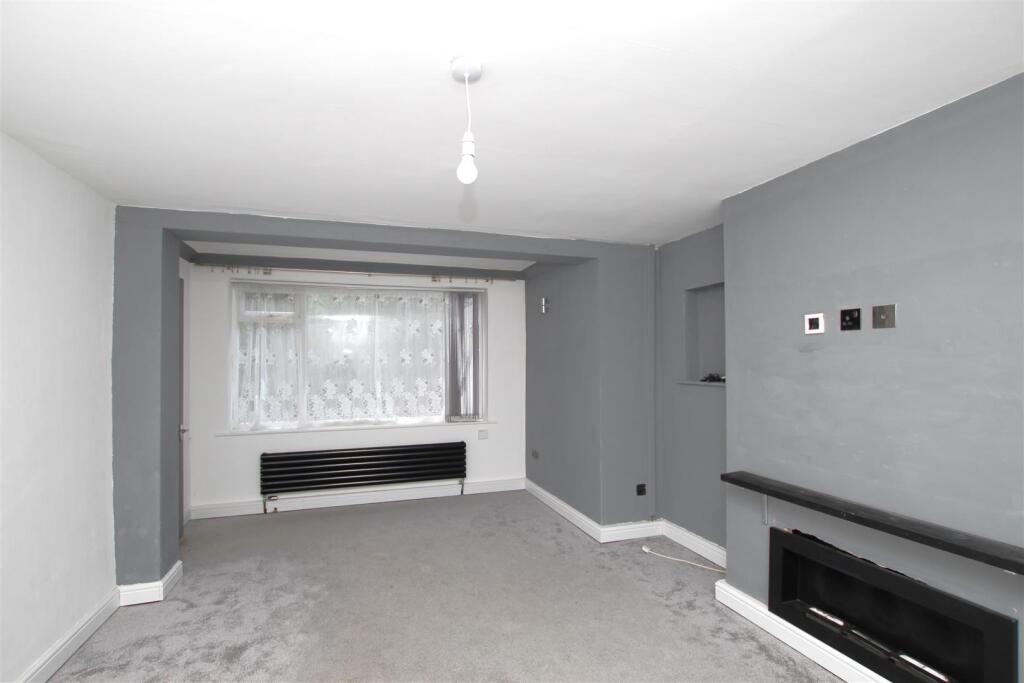 Living Room - b.JPG