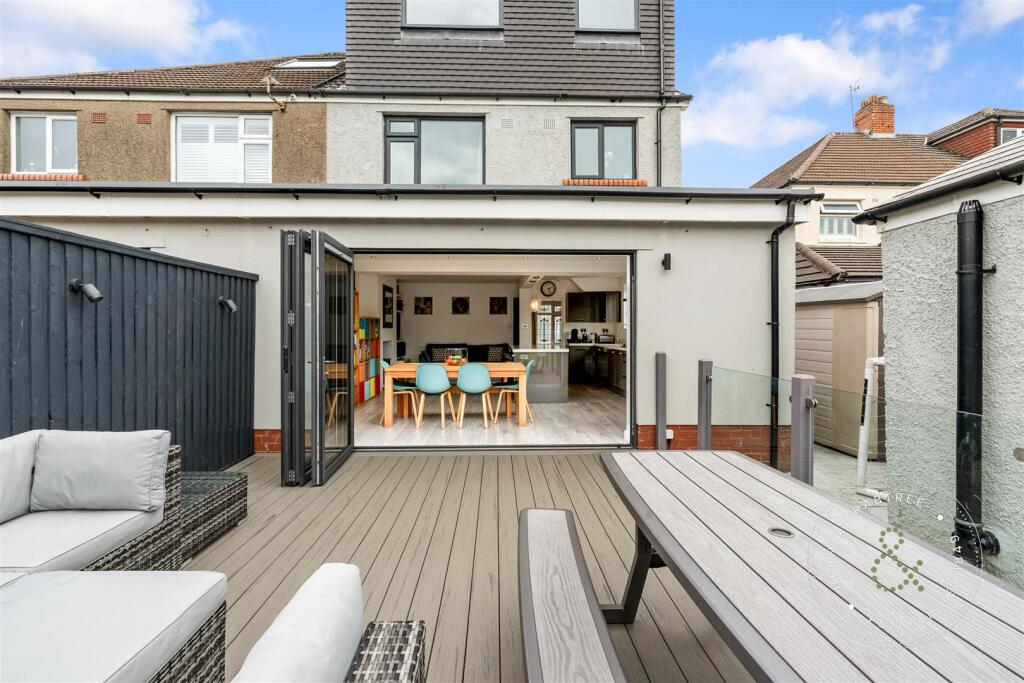 St Asaph Close, HernCrabtree (15).jpg