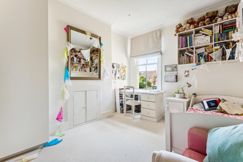 13'7 First Floor Bedroom