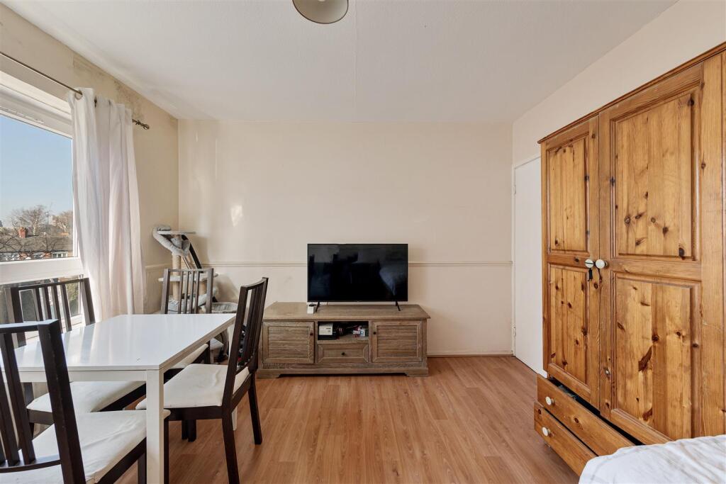 John Burns Drive IG11