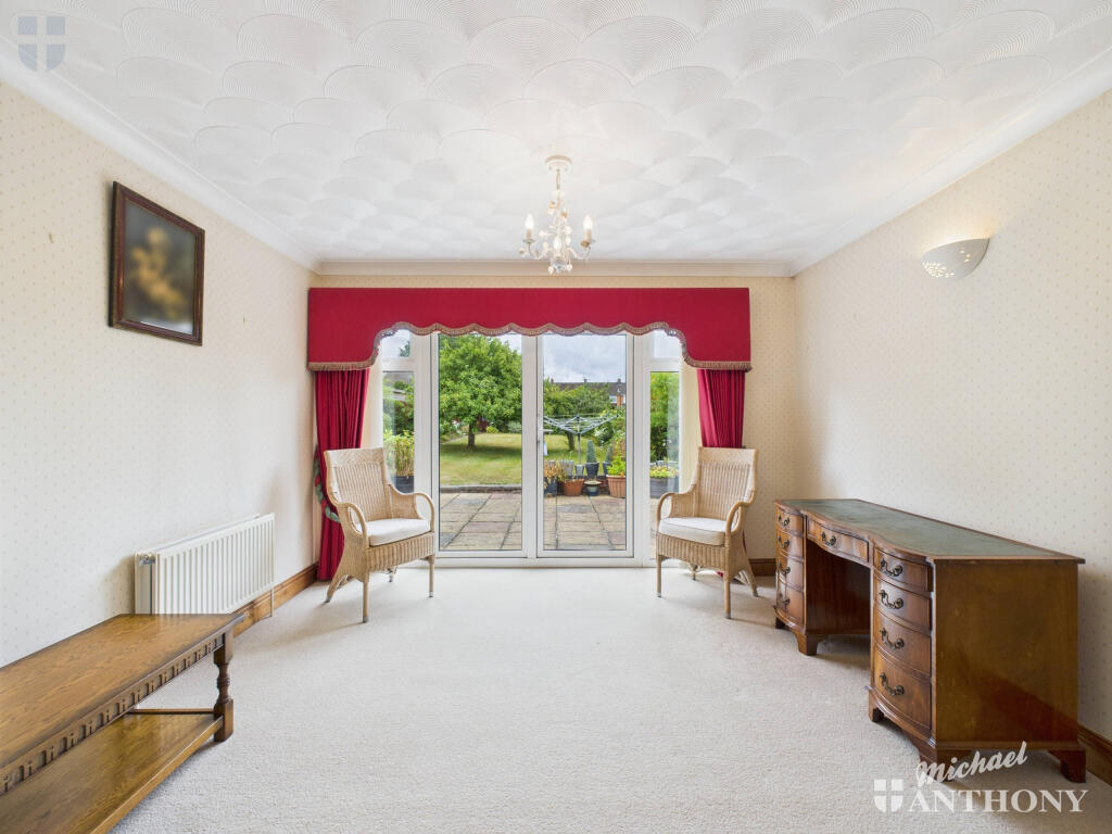 CAM03218G0-PR0723-STILL017