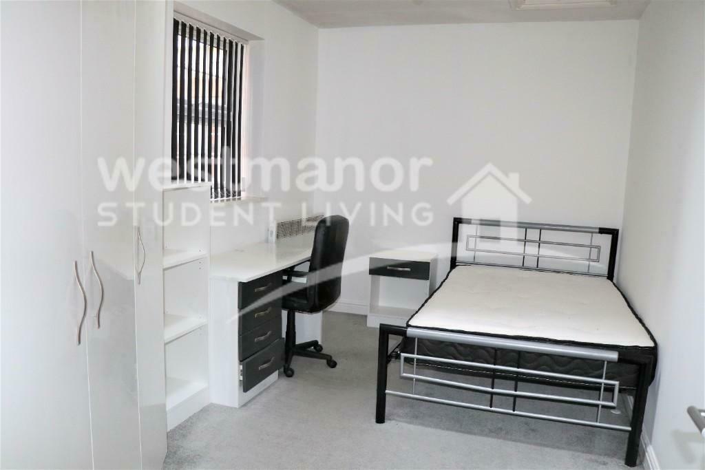 FLAT 2 ROOM 2