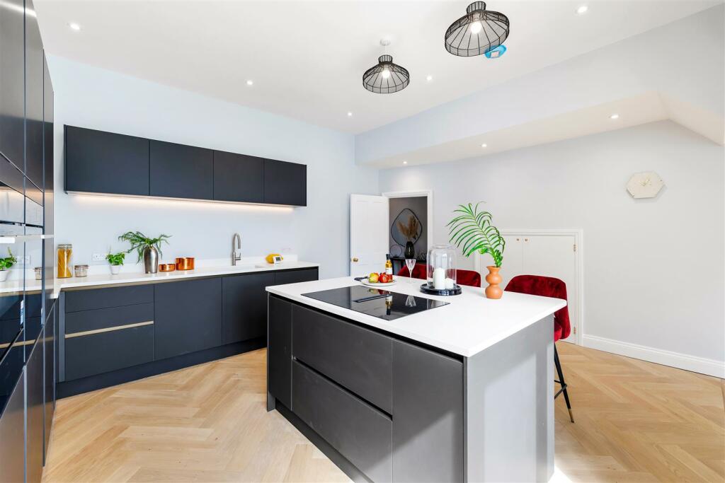 10 Pembroke Crescent Renovation Full Res-34.jpg