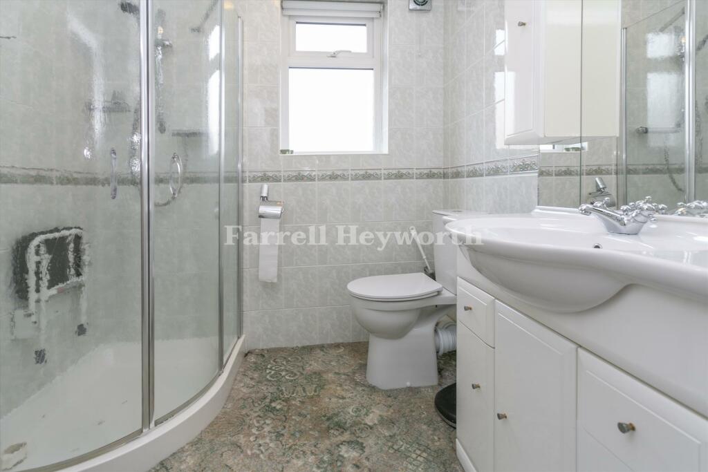 Shower room 
