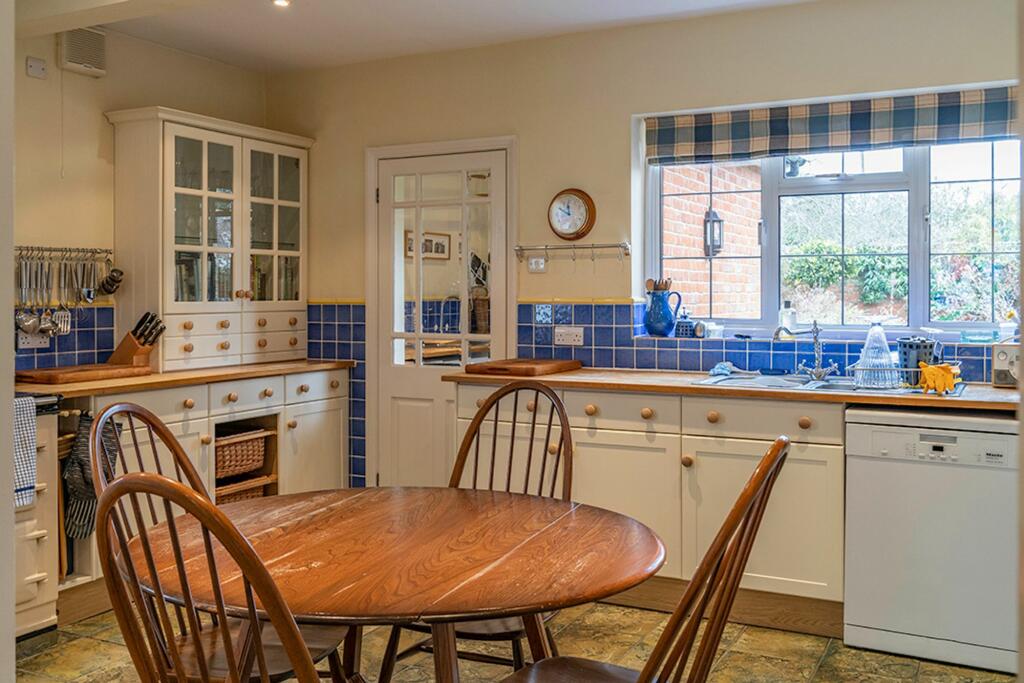Kitchen &amp; Breakfast Room view 2