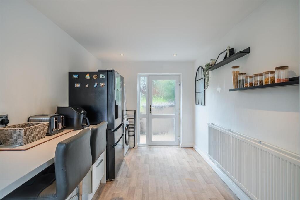 57 Mynydd Maen Road-15.jpg