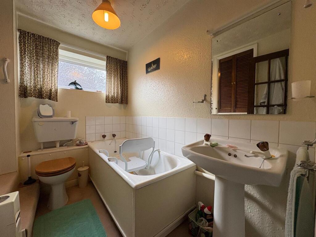 Photo 06-11-2025, 11 05 05.jpg