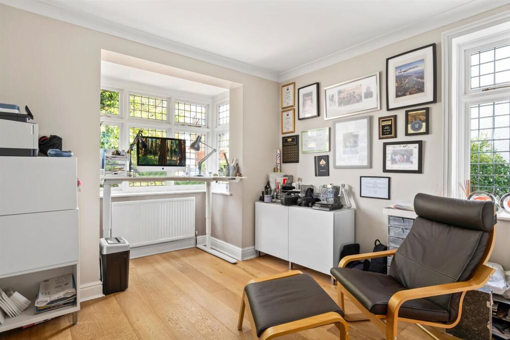 Study / reception room