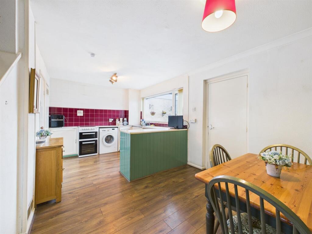Kitchen/Dining Room