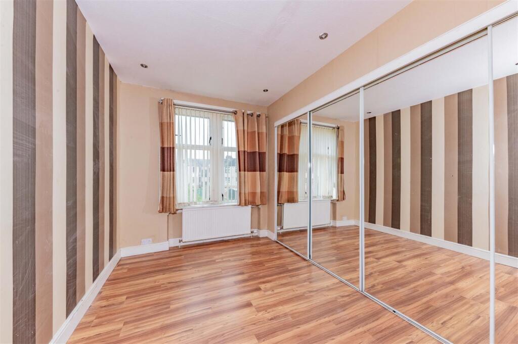 GR 17 Caird Avenue Dundee-8.JPG