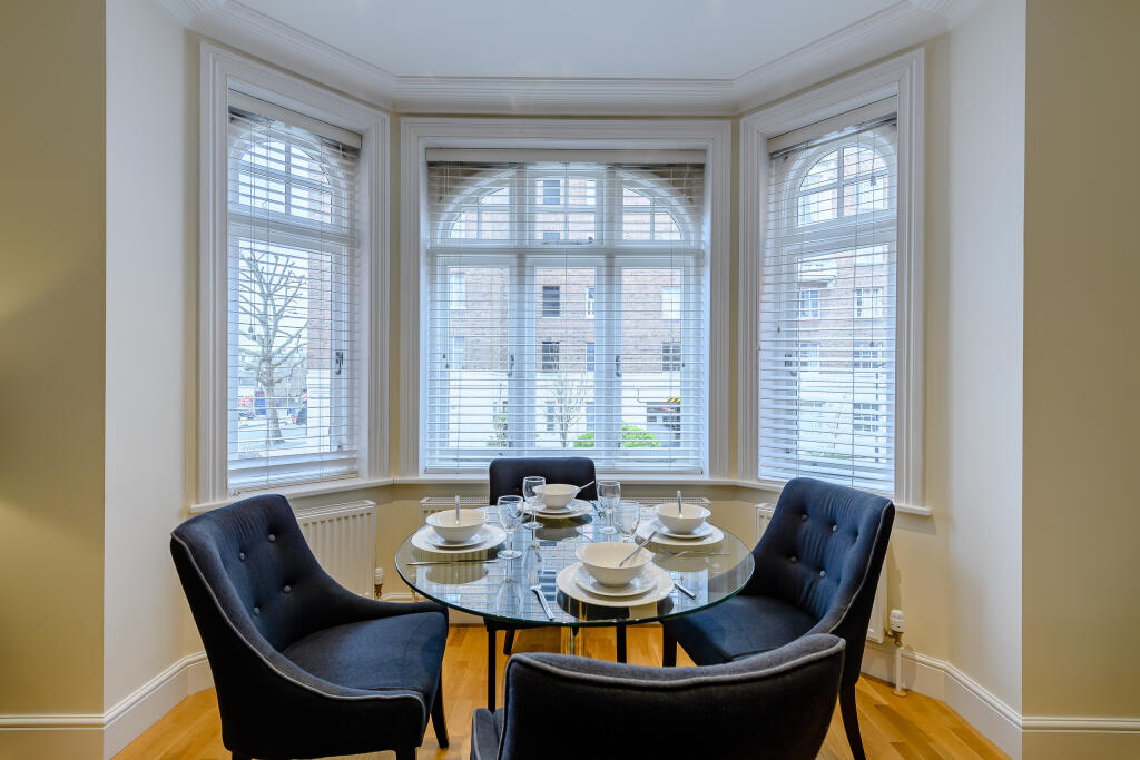 8457158-interior17