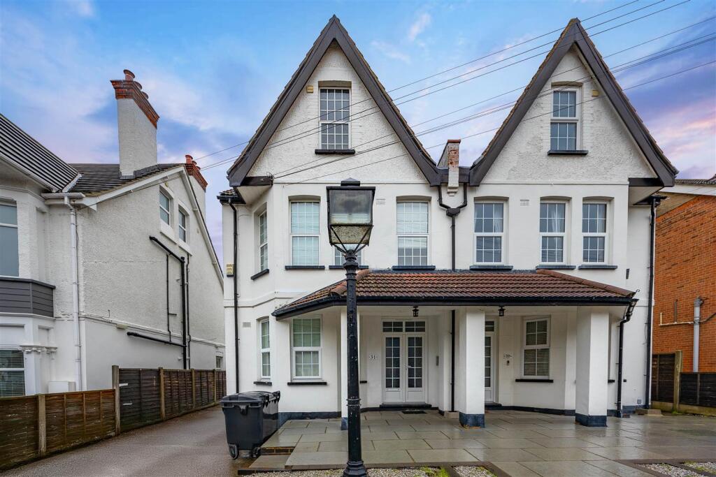 WHITEFRIARS CRESCENT, Westcliff-On-Sea
