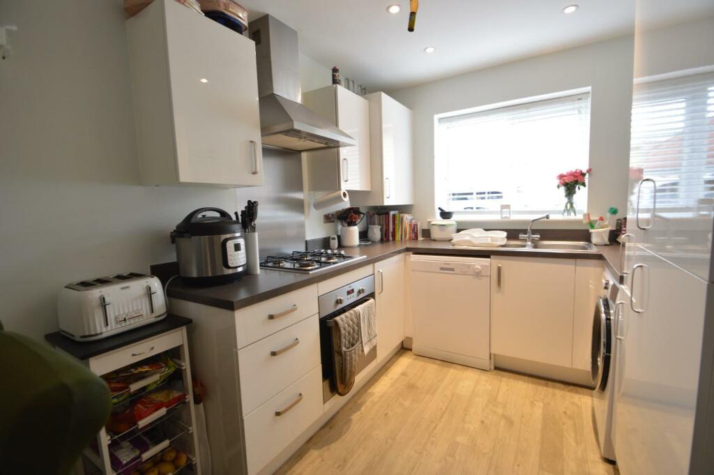 6 Starling Close kitchen diner 2.JPG