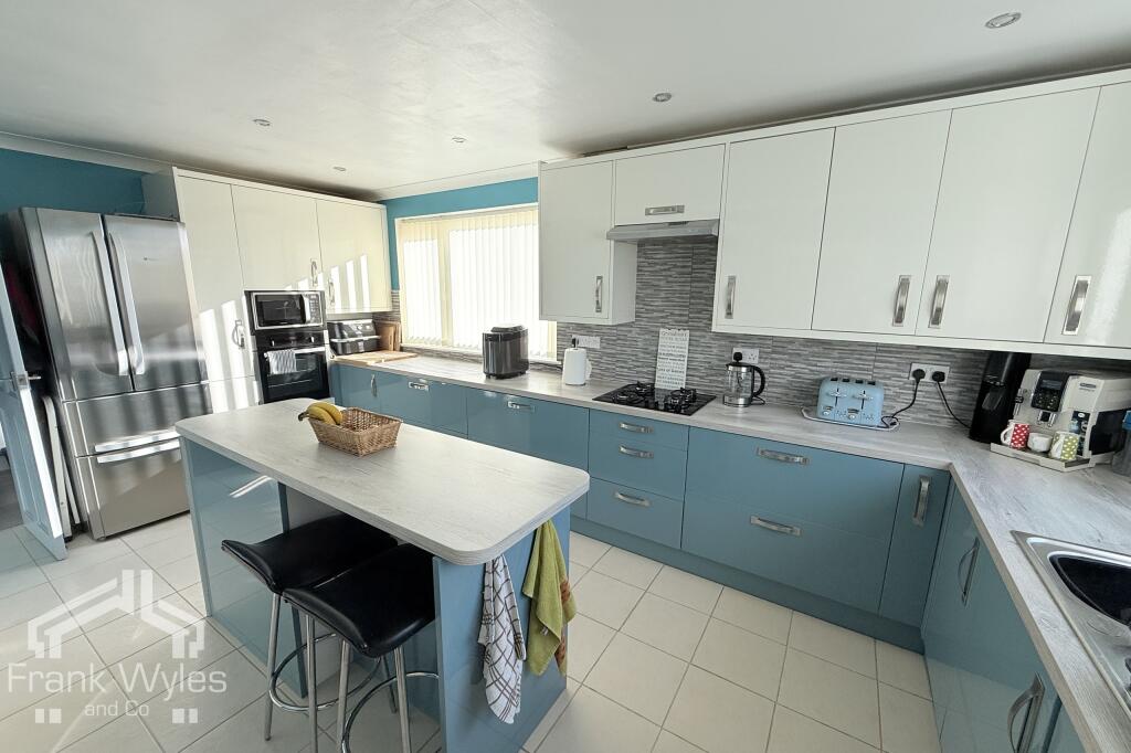 Photo 24-03-2025, 16 08 31