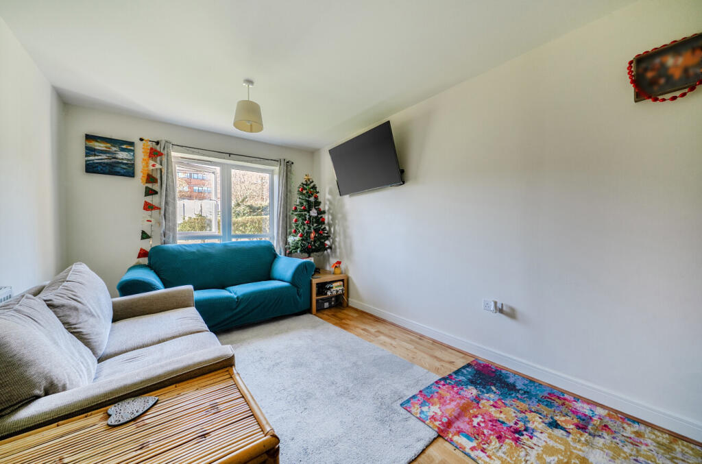 1393606-5-6945441...