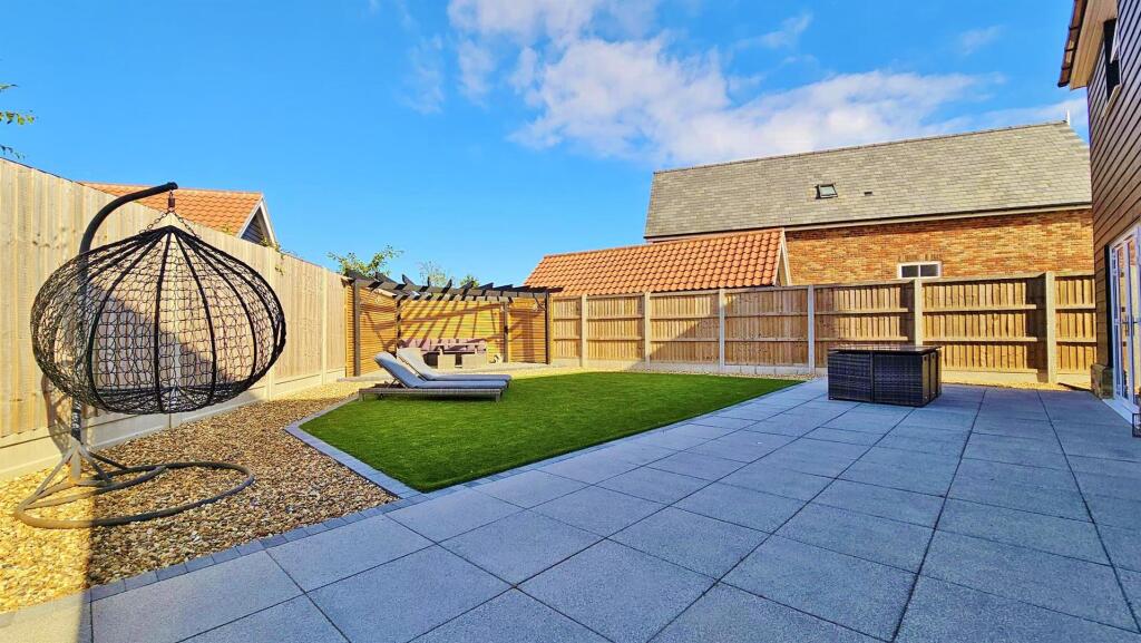Outside - Rear
