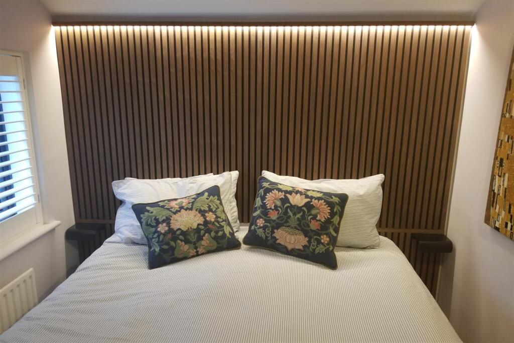 15. Main bedroom super king.jpg