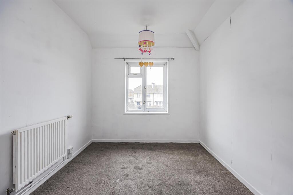 9 Blakemere Crescent, Paulsgrove-PorticoMarketing-