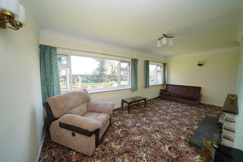 Lounge/Living roo...