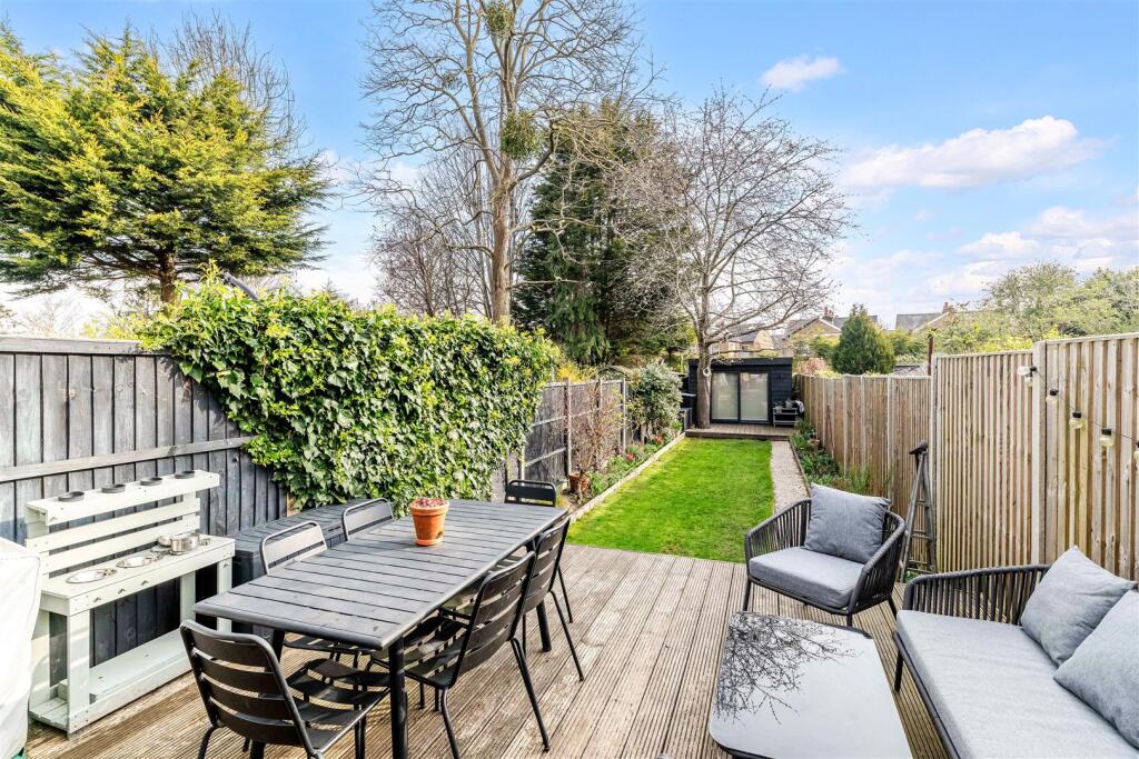 UPPER COURT ROAD, 6 (1).jpg