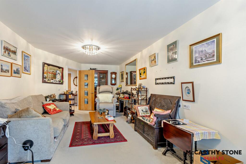 8607908-interior06-800.jpg