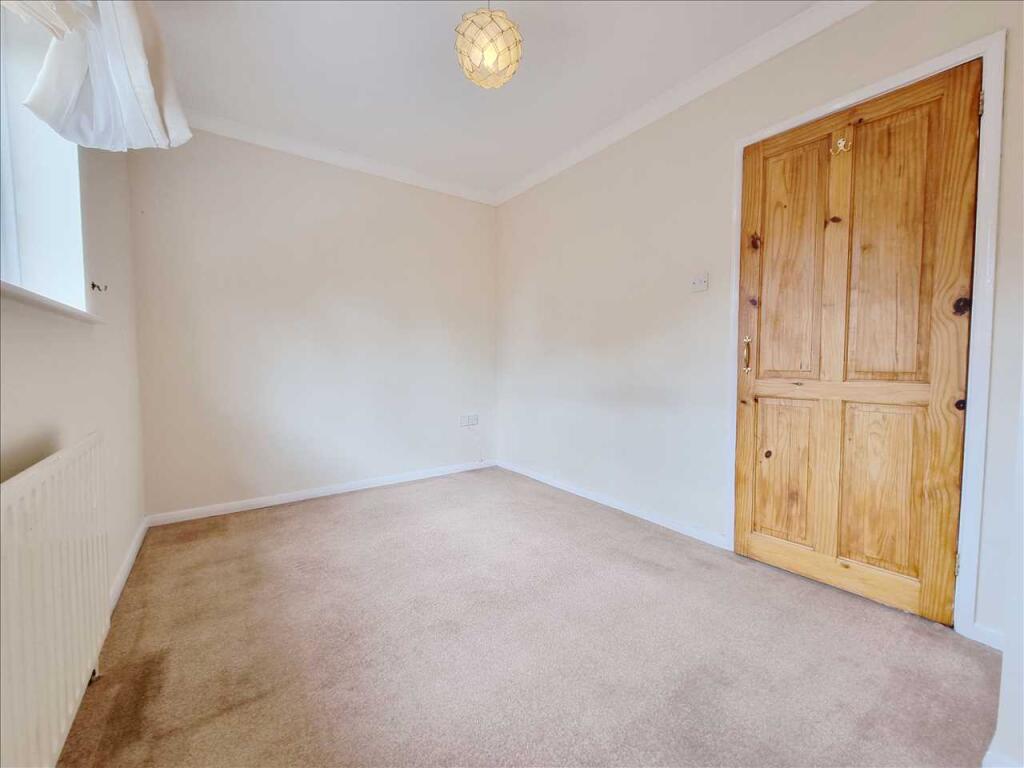 Bedroom 1: