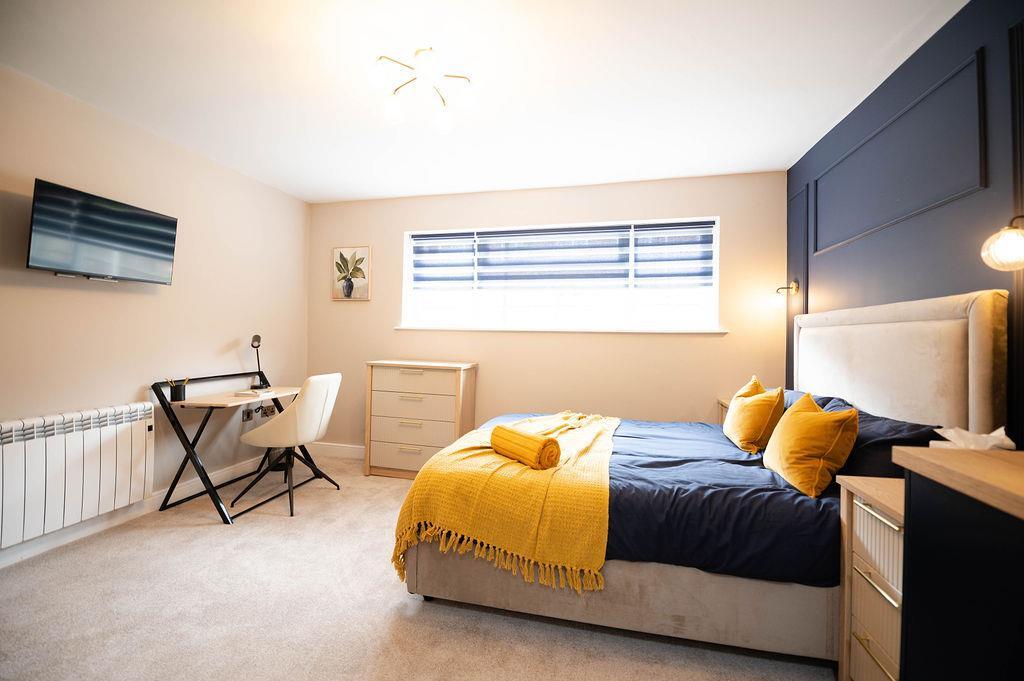 TheBay_Room2-7.jpg